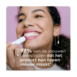 Outlet Labello Blackberry Shine Lippenbalsem 24u Hydratatie Bordeauxrood 1 Stuk