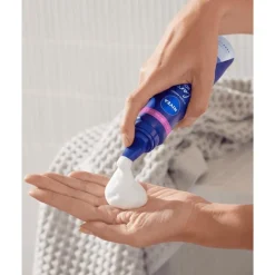 NIVEA Care & Hold Styling Mousse 150 ML