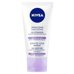 Sale NIVEA Essentials Dagcrème +24H Sensitive SPF15 50 ML