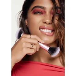 Online Real Techniques Angled Fan Finishing Brush